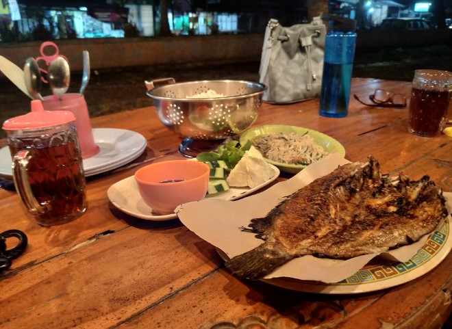 Rumah Ikan Cilacap: Santap Nikmat di Jantung Kota dengan Suasana Keluarga